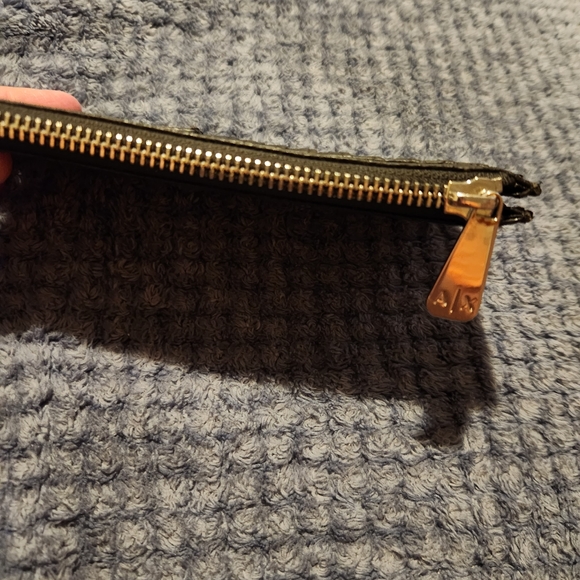 Women Armani Exchange Wallet 9 card holder - Picture 4 of 8